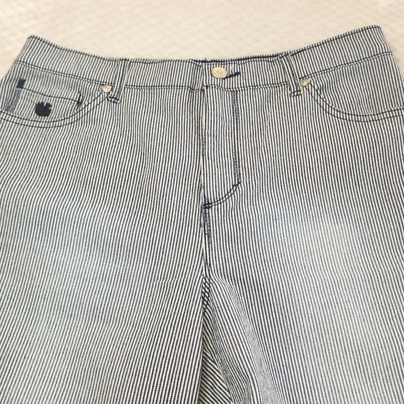 GLORIA VANDERBILT WOMENS BERMUDA SIZE 10 P NEW WITH TAGS - Picture 3 of 15
